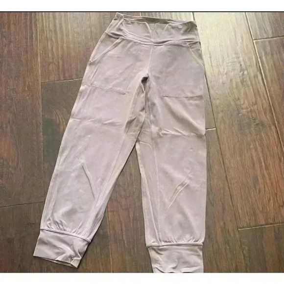 Lululemon Align Jogger Crop *23" Lunar Rock Sz 2 RARE - Picture 1 of 6